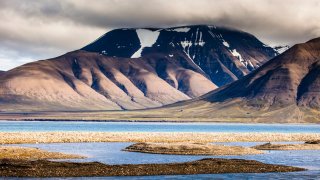 Fjell på Svalbard.