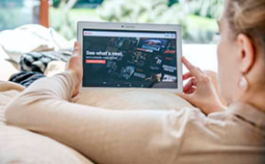 Titting på nettbrett