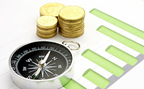 Aktiviteten i fastlandsøkonomien anslås å ha falt med 14 prosent