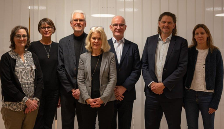 Medlemmer av rådet for Statistisk sentralbyrå 2023: Samfunnsøkonom Birger Vikøren (leder), Tidl. rigsstatistiker Jørgen Elmeskov (nestleder), Professor Claire Armstrong, Professor Grete Brochmann, Fagdirektør Marta Ebbing, Konserndirektør Astrid Undheim, Virksomhetsleder Helge Veum