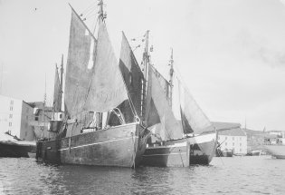 Historisk bilde av seilskip 1920