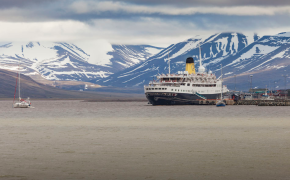 Utlendingene strømmet til Svalbard